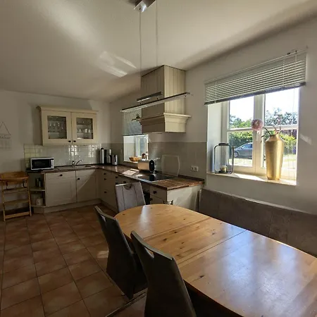 Nyaraló Haus Sonne Born